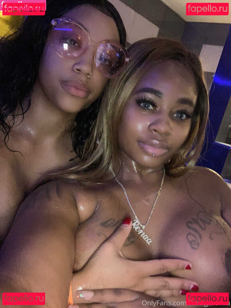 foreignrenaa / foreignrenaa1 Onlyfans Photo Gallery 