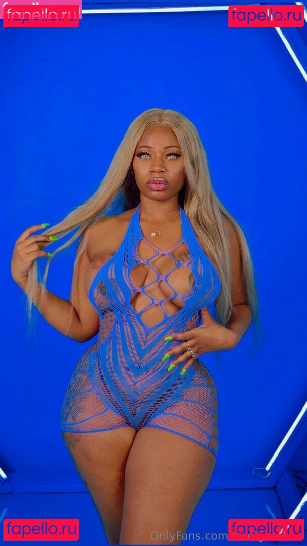 foreignrenaa / foreignrenaa1 Onlyfans Photo Gallery 