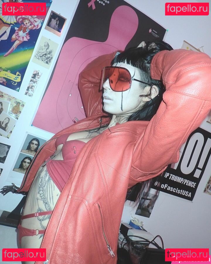 DeathbyRomy / toxicbleubeautyvip Onlyfans Photo Gallery 