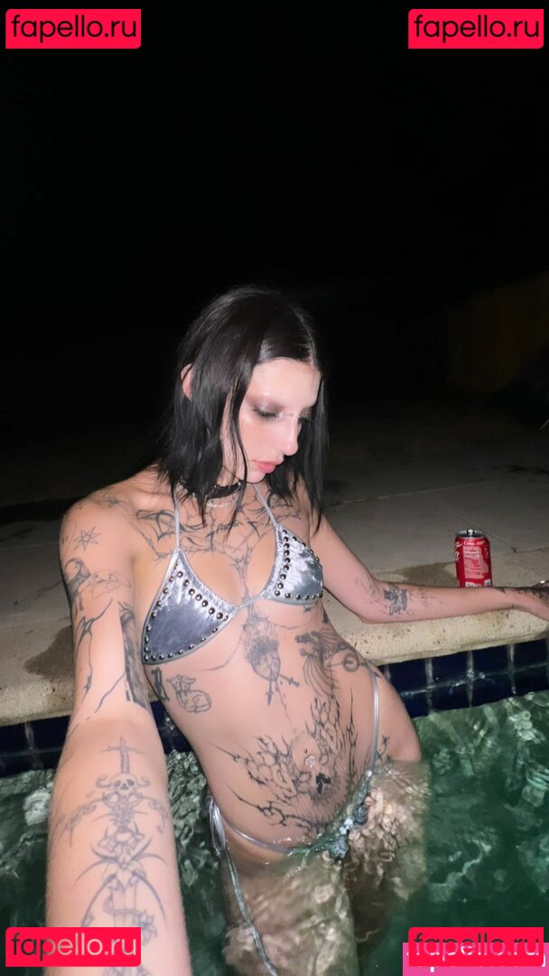 DeathbyRomy / toxicbleubeautyvip Onlyfans Photo Gallery 