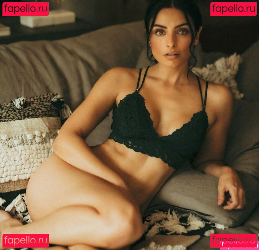 Aislinn Derbez Onlyfans Photo Gallery 