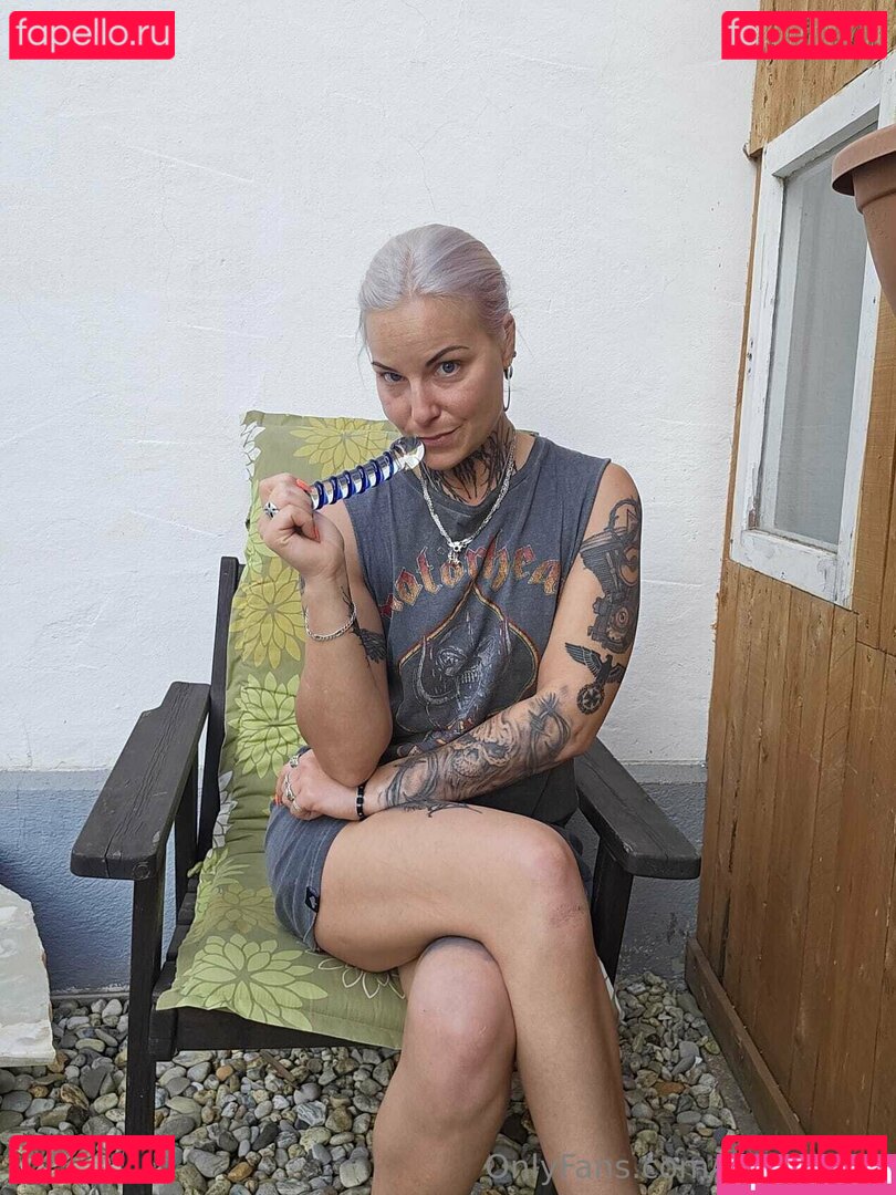 betta2012 / betta_modell Onlyfans Photo Gallery 