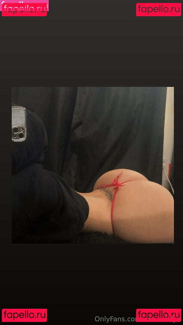 emieverlyn / itsemieverlyn Onlyfans Photo Gallery 