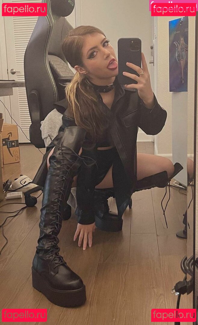 Chrissy Costanza / chrissycostanza Onlyfans Photo Gallery 