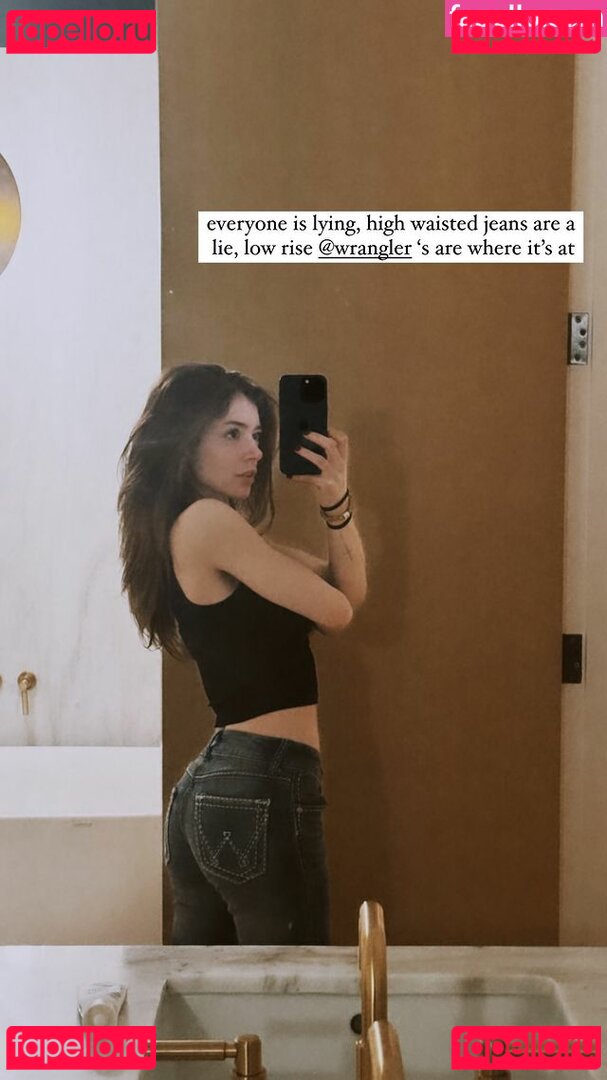 Chrissy Costanza / chrissycostanza Onlyfans Photo Gallery 