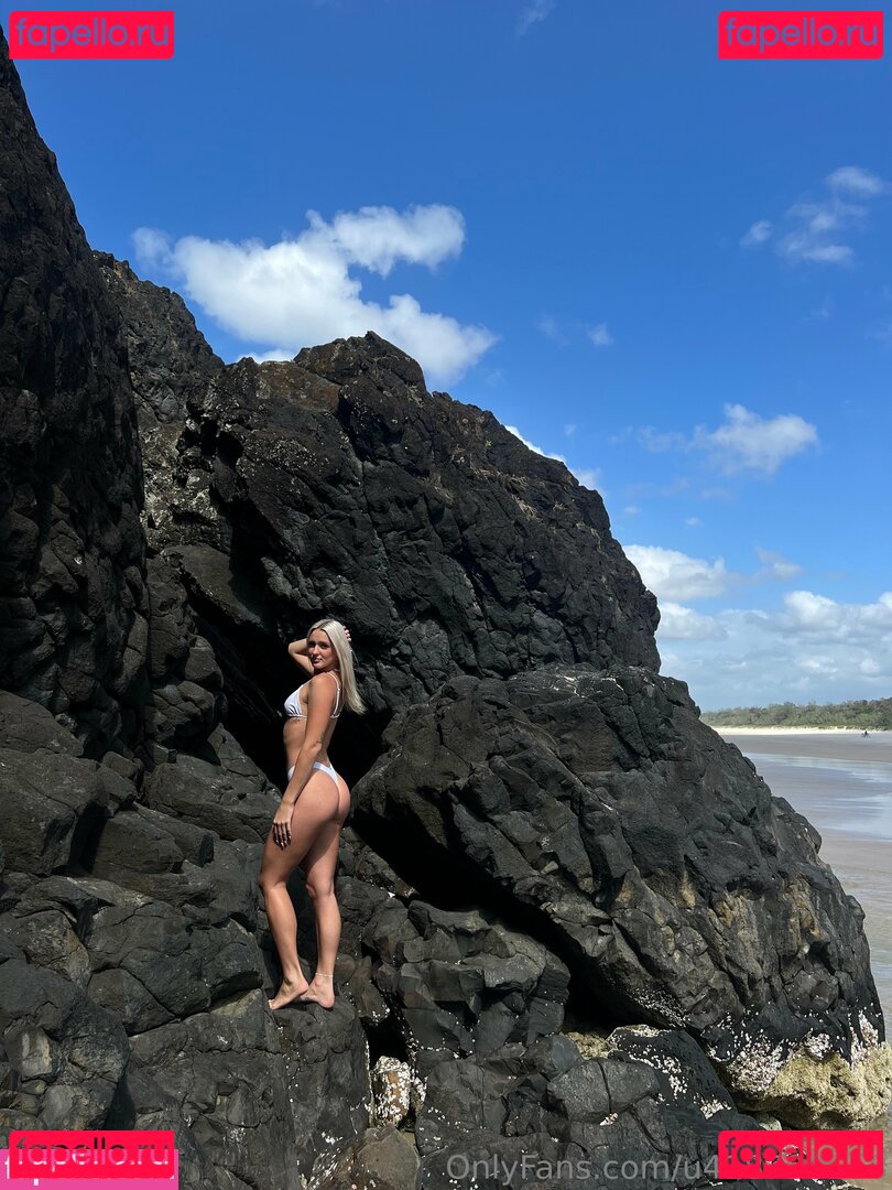 bellaxmaexo / bellaxomae Onlyfans Photo Gallery 