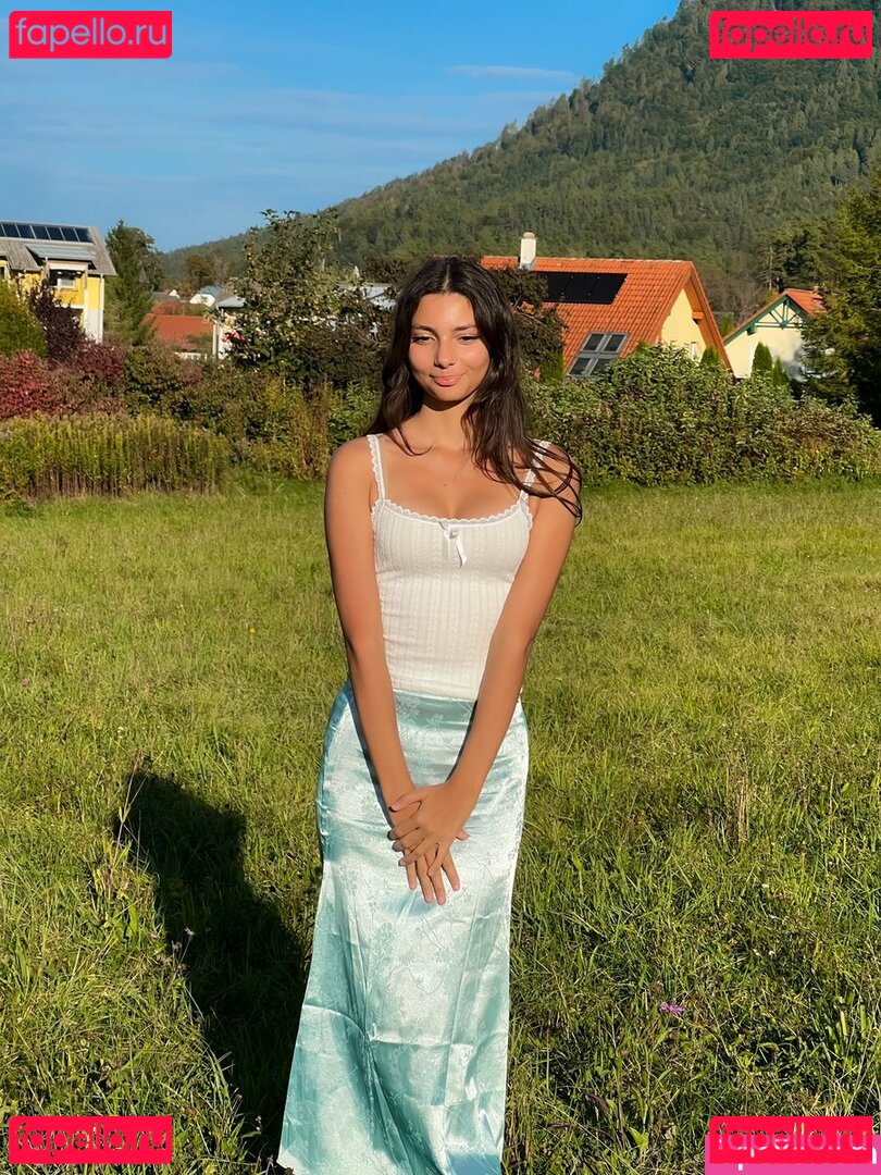 Sarawolf Onlyfans Photo Gallery 