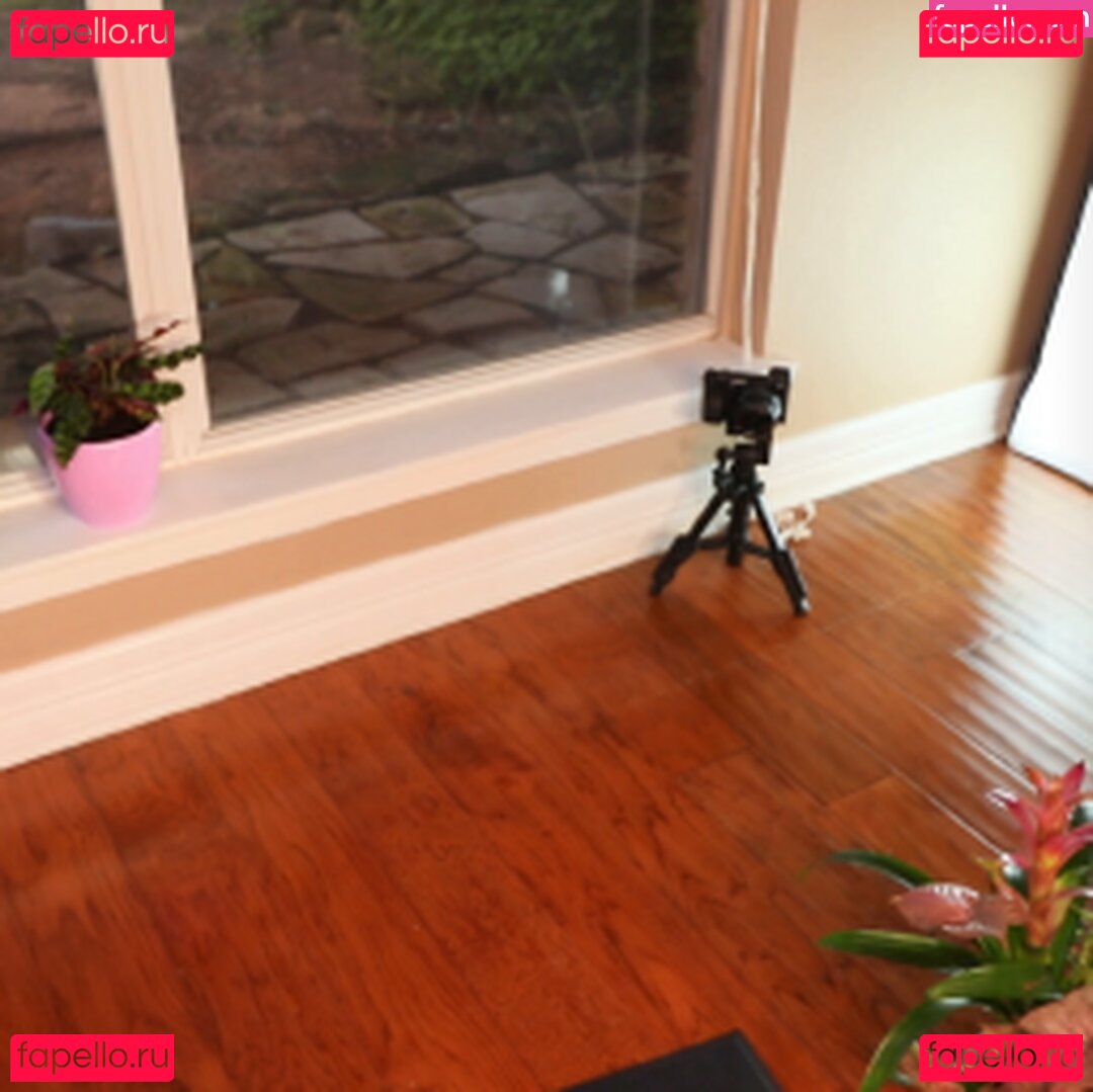 Keri Berry 420 / keriberry_ / keriberry_420 Onlyfans Photo Gallery 