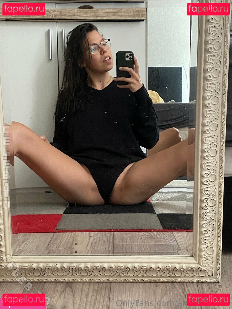 alessiabellini Onlyfans Photo Gallery 