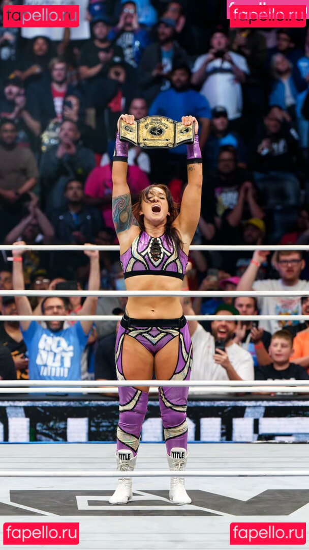 Kris Statlander / callmekrisstat Onlyfans Photo Gallery 