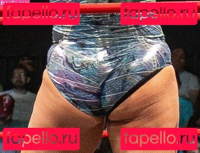 Kris Statlander / callmekrisstat Onlyfans Photo Gallery 