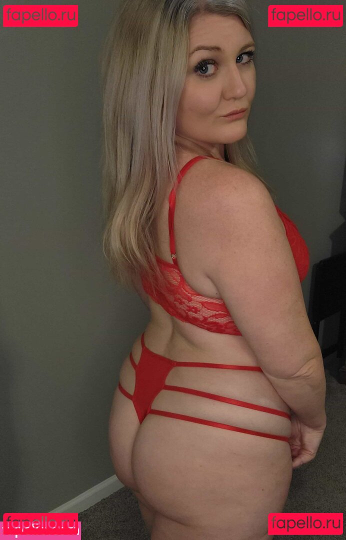 Madison / estefi / estrella.latina / https: / madisonalvz / madisonbeer Onlyfans Photo Gallery 