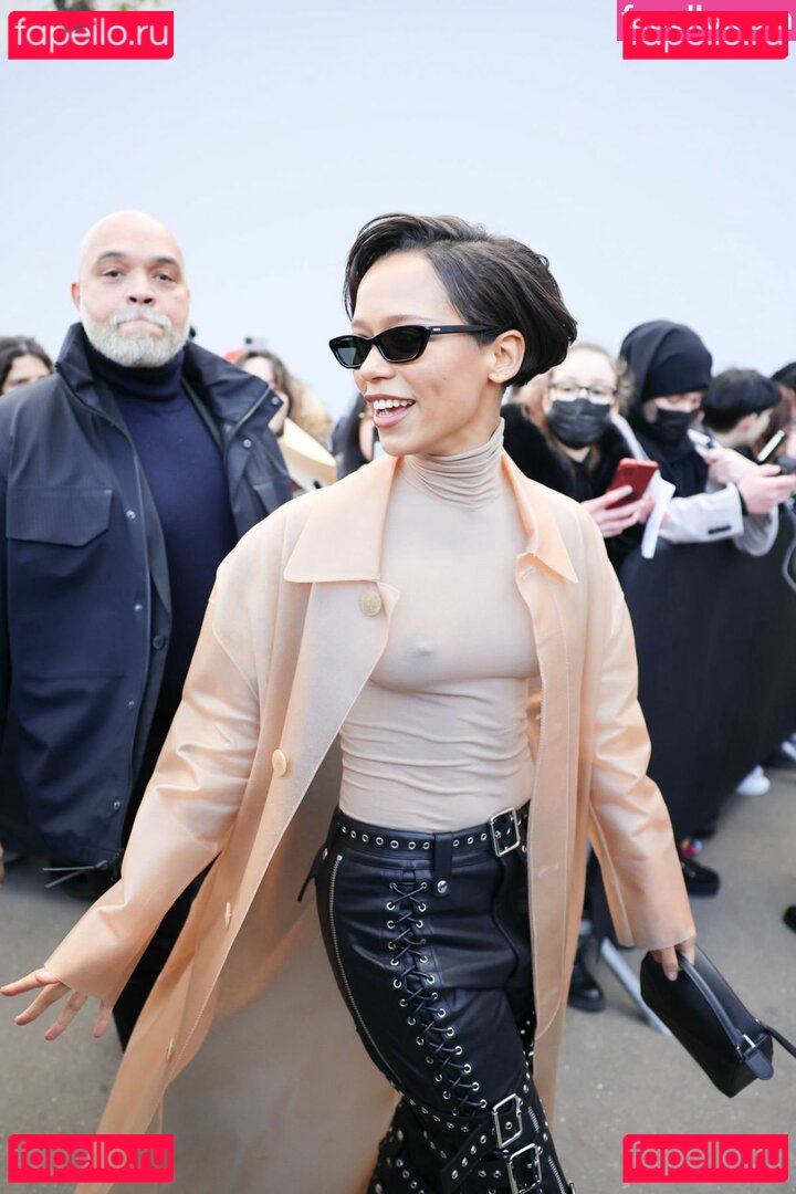 Taylor Russell / tayrussell / tyrussell Onlyfans Photo Gallery 