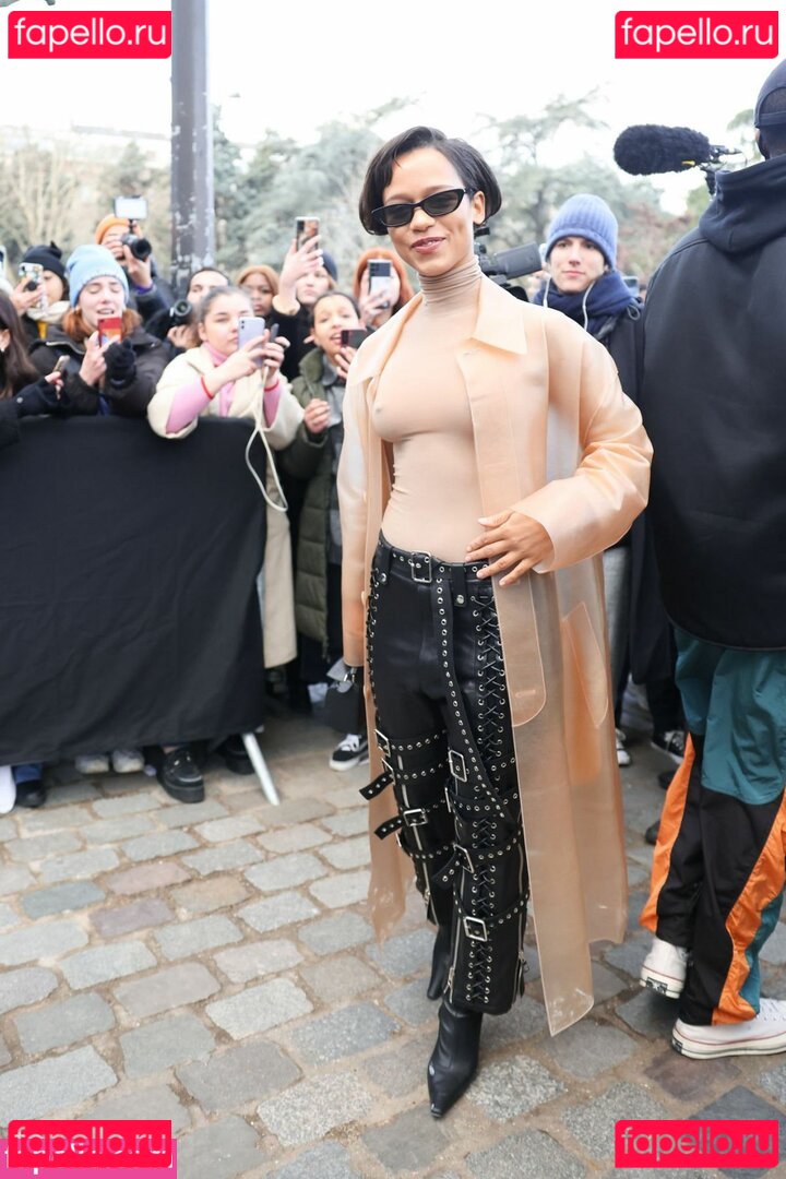 Taylor Russell / tayrussell / tyrussell Onlyfans Photo Gallery 