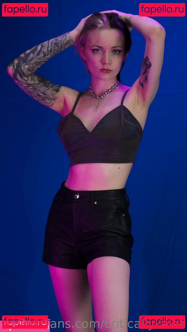 Kaisa / criticallykaisa Onlyfans Photo Gallery 