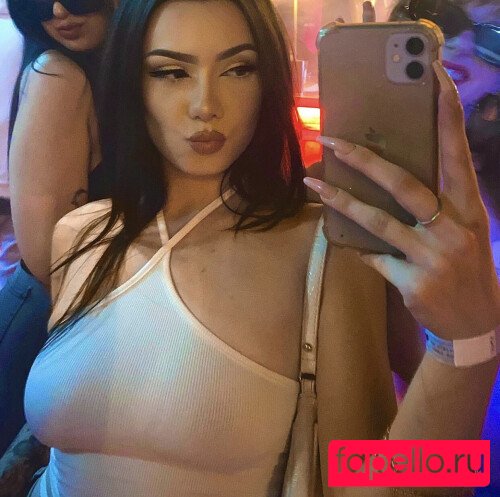 laleesx Onlyfans Photo Gallery 