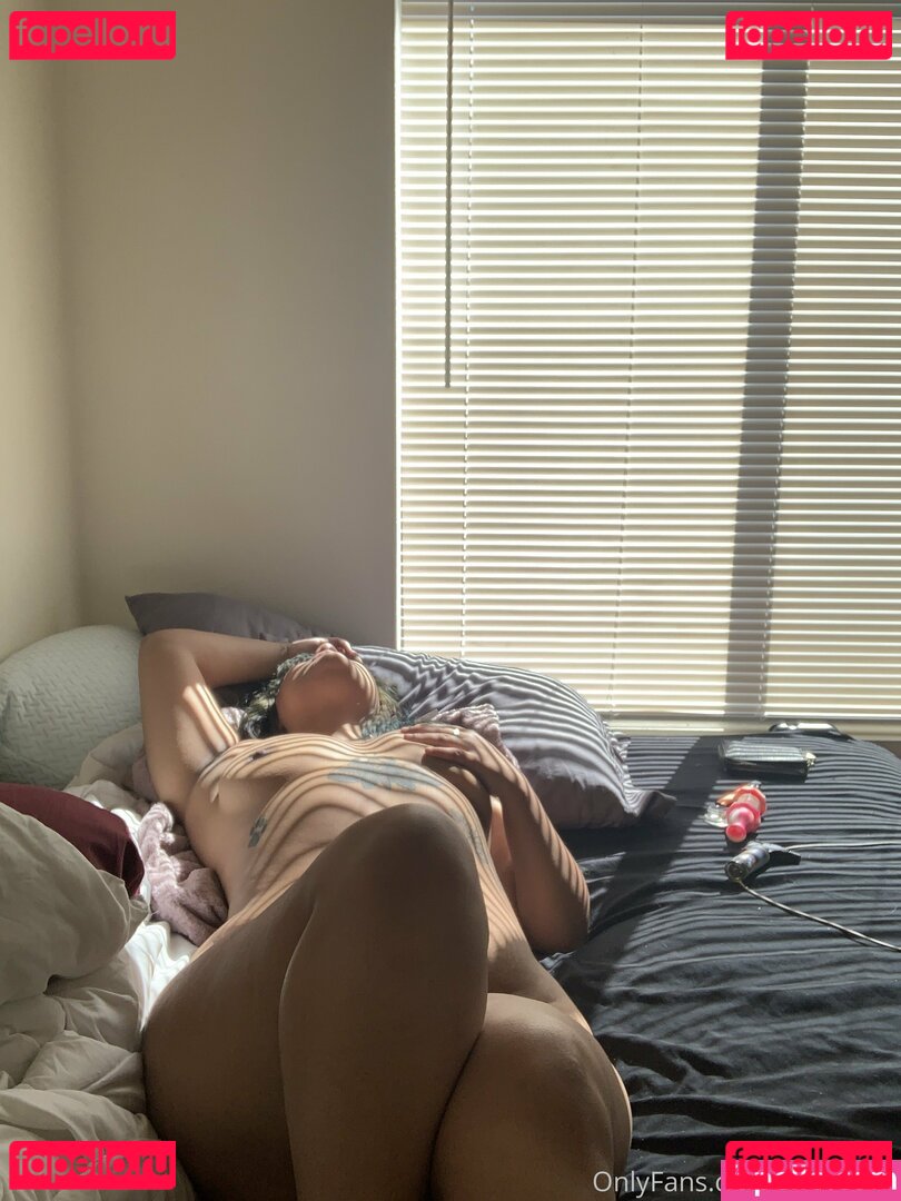 sundazed / sundazedmusic Onlyfans Photo Gallery 