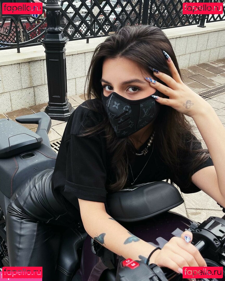 tenderly / tenderlybae / tenderlybaemusic Onlyfans Photo Gallery 