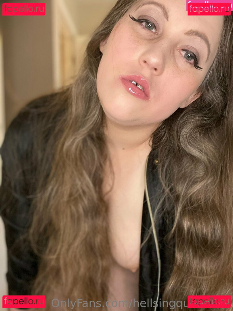 6uckles / hellsingqueen666 Onlyfans Photo Gallery 