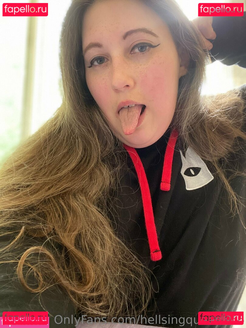 6uckles / hellsingqueen666 Onlyfans Photo Gallery 