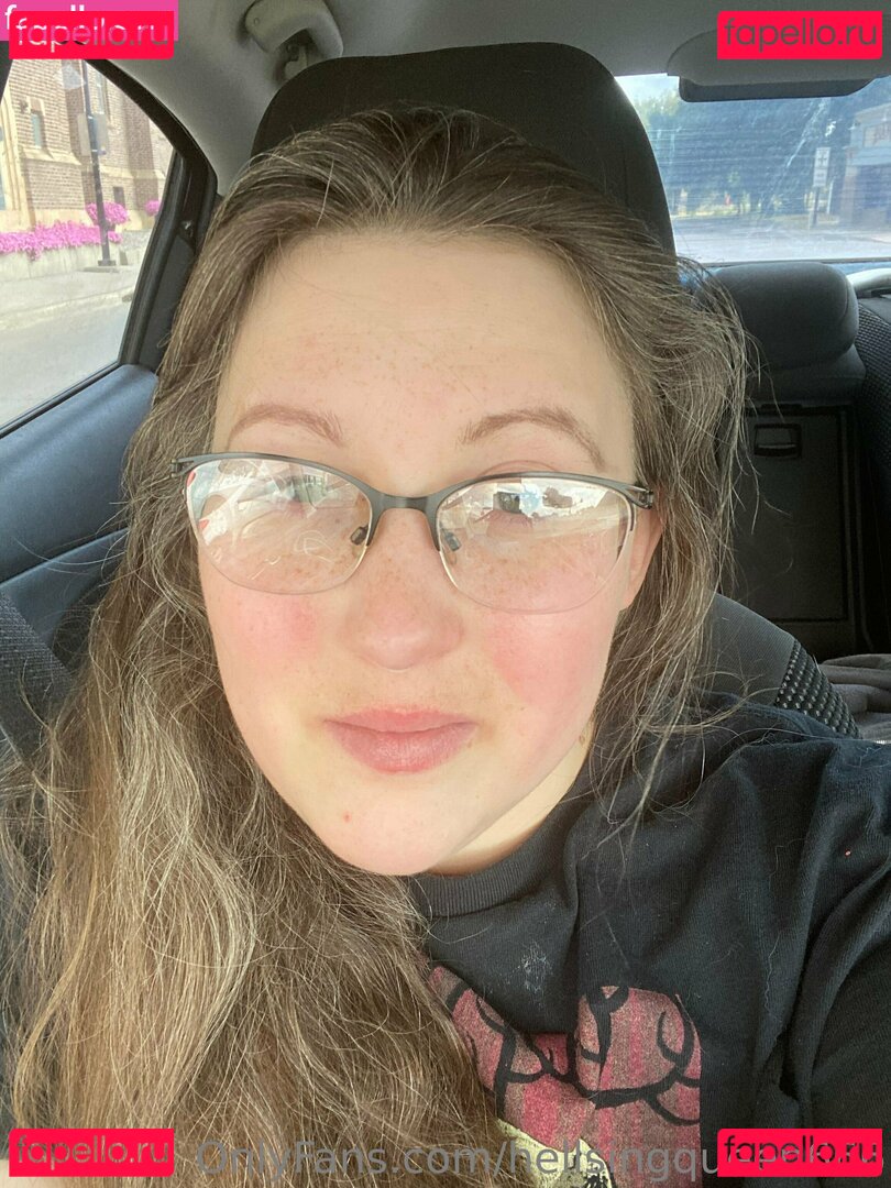 6uckles / hellsingqueen666 Onlyfans Photo Gallery 