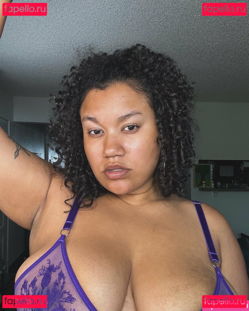 Simplymeggles / Simplythena / simplymeggles_ Onlyfans Photo Gallery 