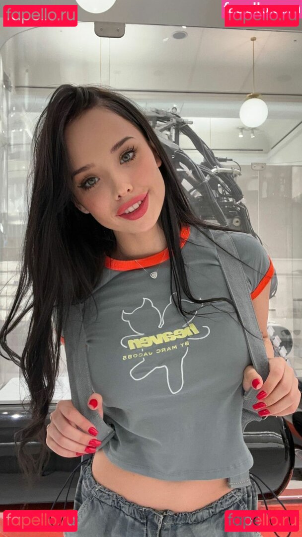 lyna_com / lyna_com2000 / lynatel Onlyfans Photo Gallery 