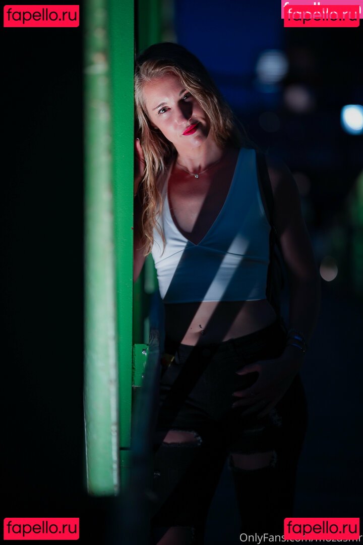 moz_asmr / mozasmr Onlyfans Photo Gallery 