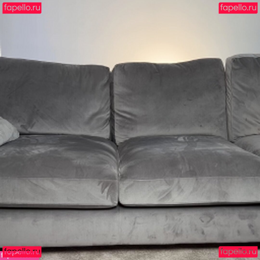 nylonbea Onlyfans Photo Gallery 