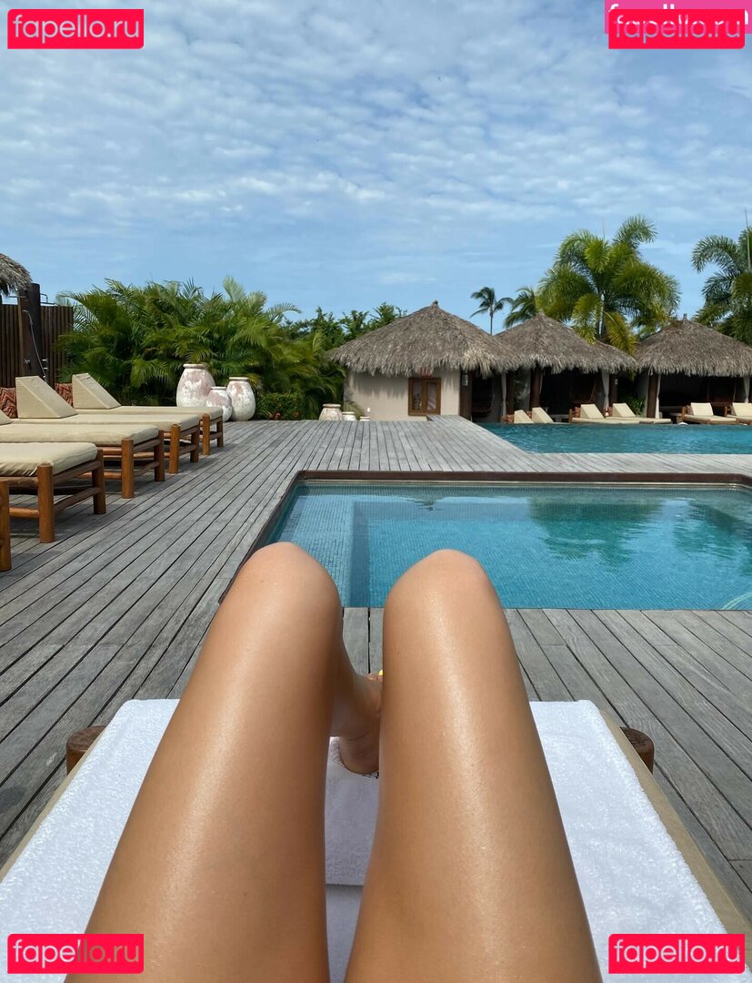 Hailee Steinfeld / haileesteinfeld / https: Onlyfans Photo Gallery 