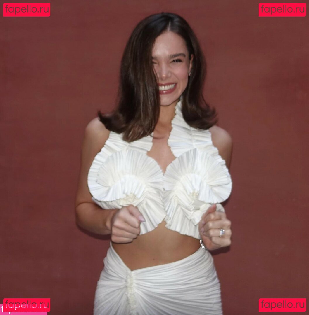 Hailee Steinfeld / haileesteinfeld / https: Onlyfans Photo Gallery 