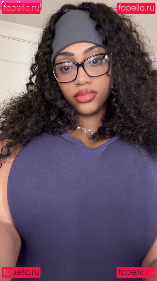 Urbabyliah / liah.mov / user24444 Onlyfans Photo Gallery 