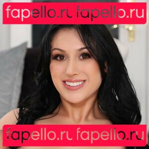 Alexa Chains / alexachung / alexinchainsss Onlyfans Photo Gallery 