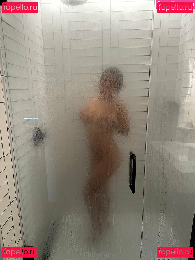 mello.melanie21 Onlyfans Photo Gallery 