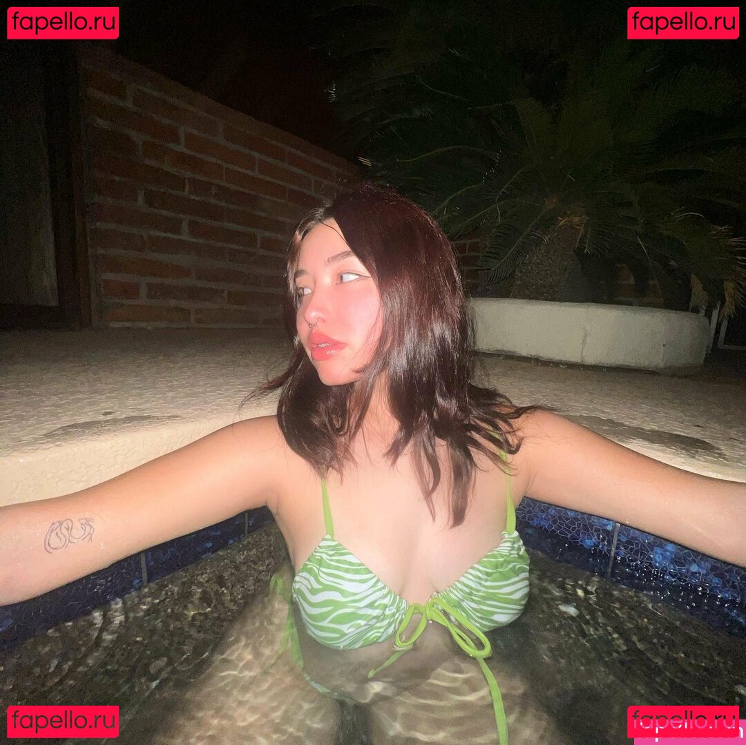 Alexaisobell / anyuser / lylaclex Onlyfans Photo Gallery 