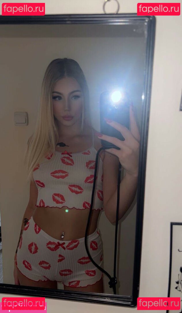 Vvikaraa / vikaraa_by_km Onlyfans Photo Gallery 