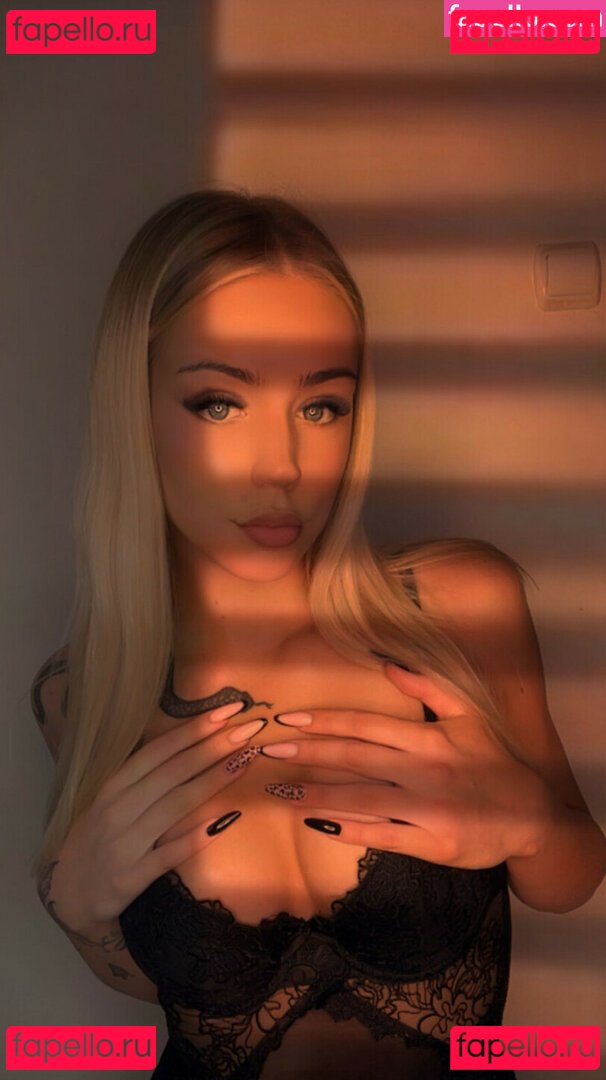 Vvikaraa / vikaraa_by_km Onlyfans Photo Gallery 