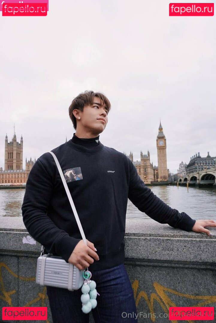 titusslow Onlyfans Photo Gallery 