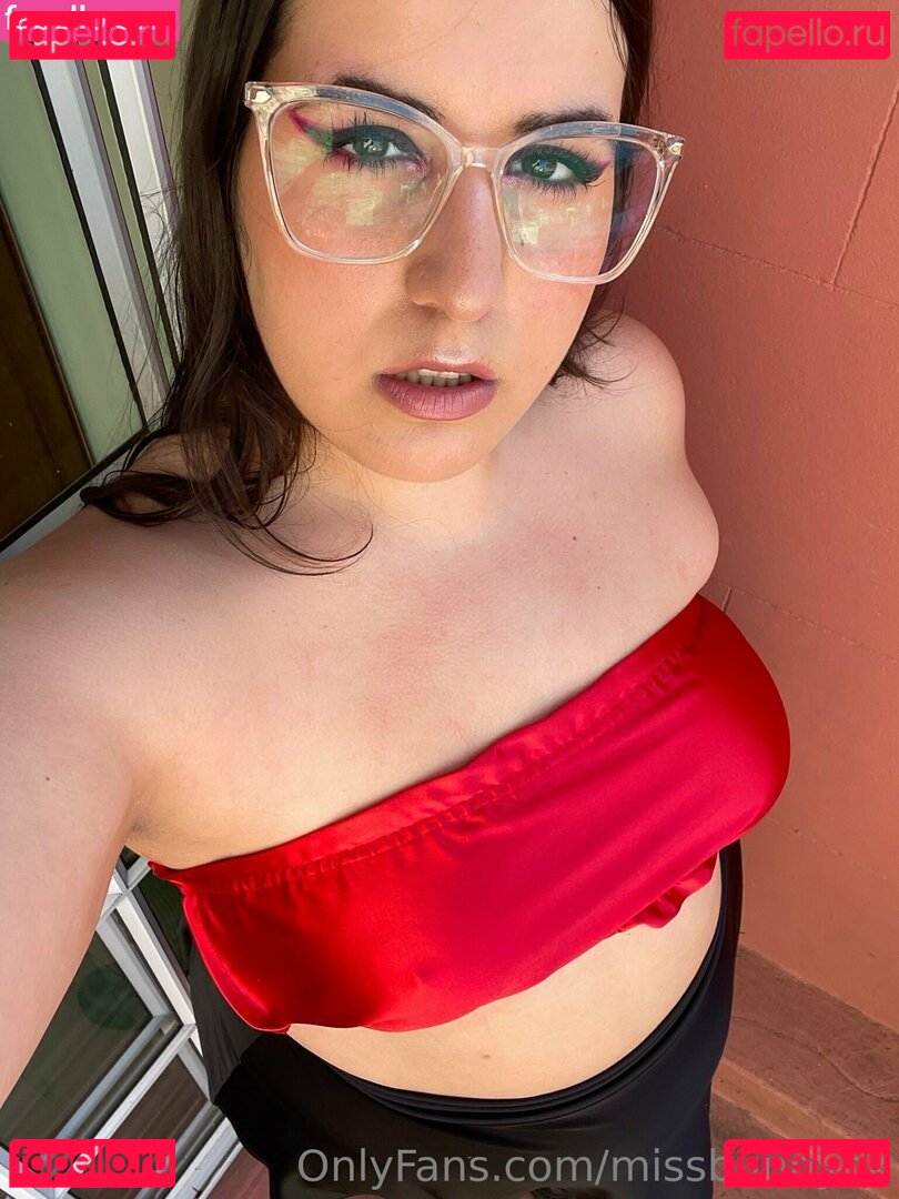 litajudge / litajugs Onlyfans Photo Gallery 