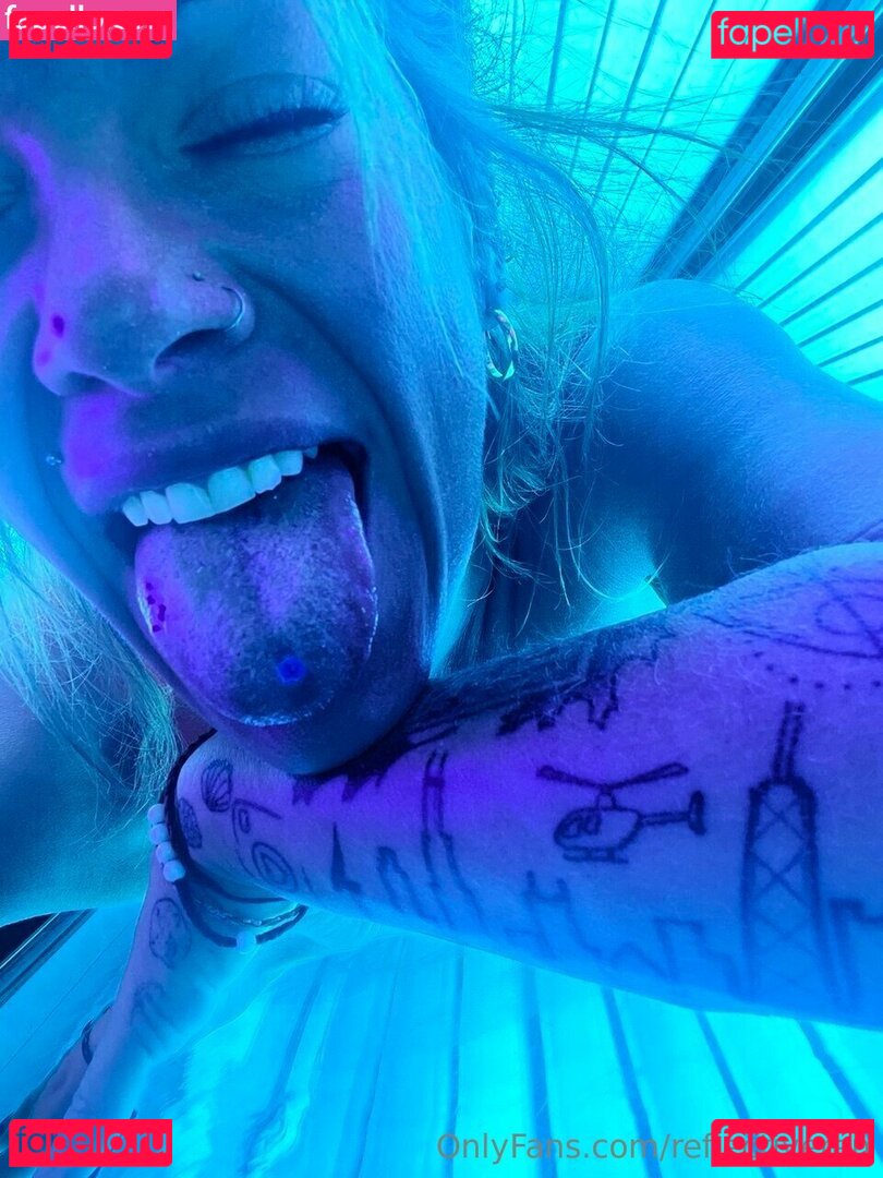 ReflectiveRen Onlyfans Photo Gallery 