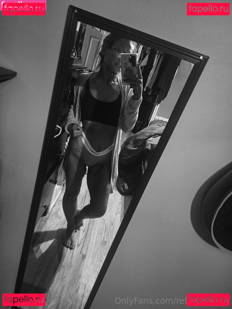 ReflectiveRen Onlyfans Photo Gallery 