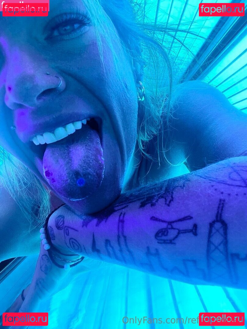 ReflectiveRen Onlyfans Photo Gallery 