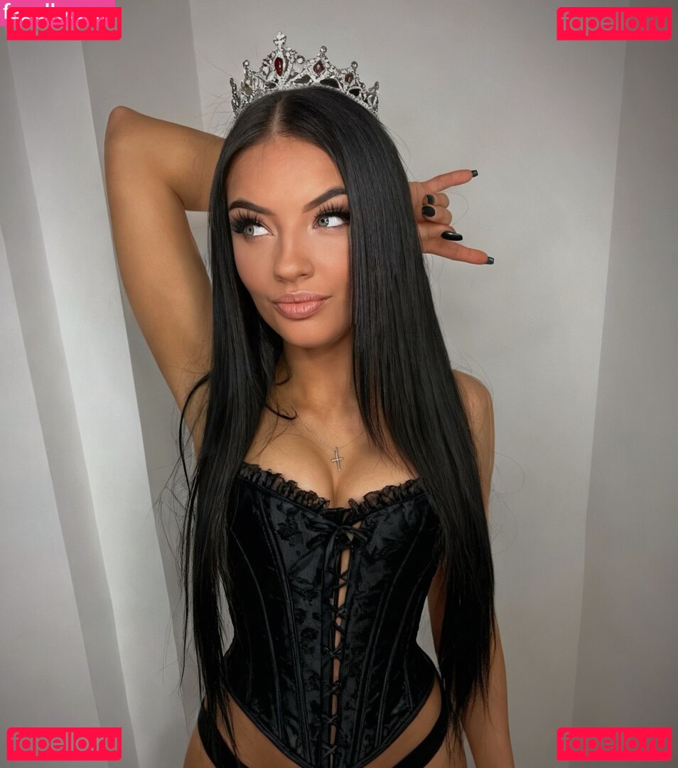 Anitkova Onlyfans Photo Gallery 