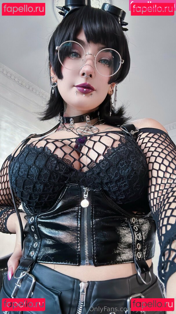 yukarinchuu Onlyfans Photo Gallery 