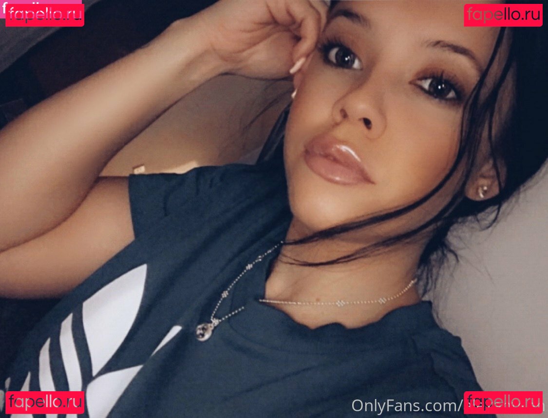 AlexahTeen / alexah_x Onlyfans Photo Gallery 