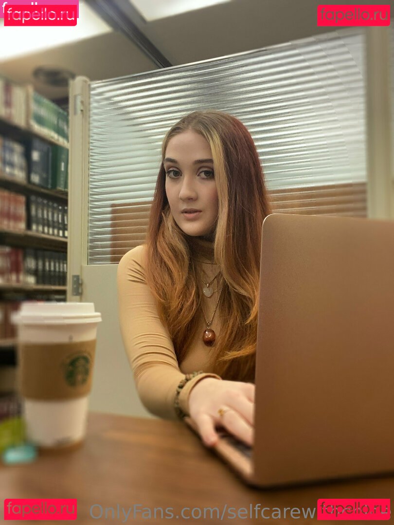 _selfcarewithchloe / selfcarewithchloe Onlyfans Photo Gallery 