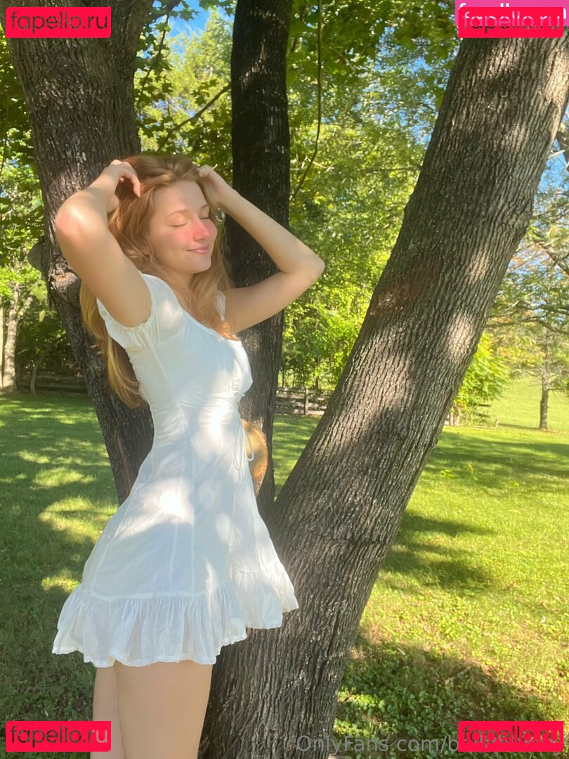 bellabumzy / bellabvmsy Onlyfans Photo Gallery 