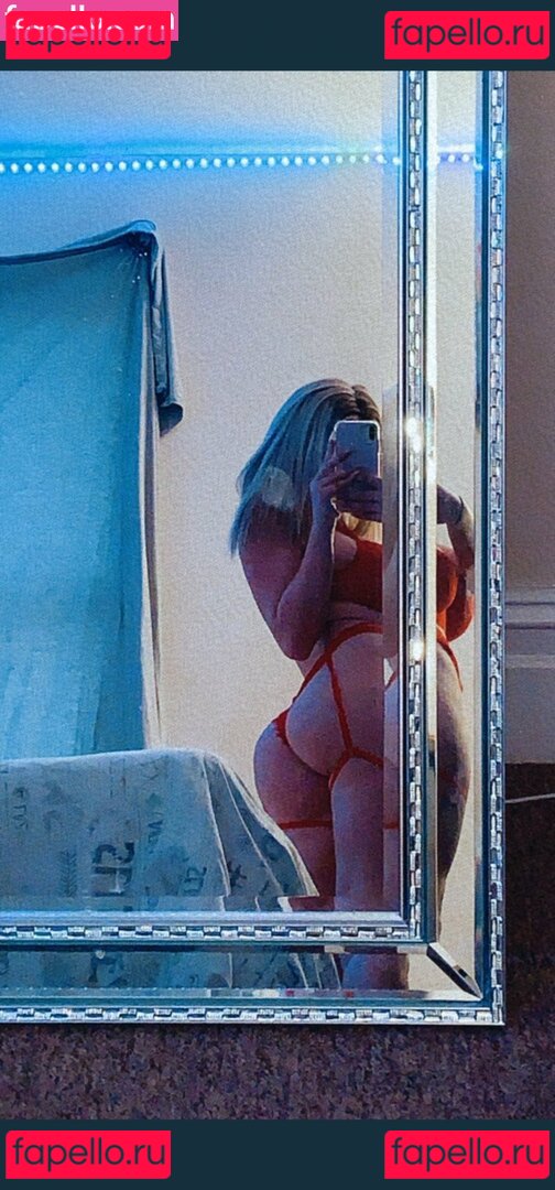 Jazmineblouise / jasminelouise19 Onlyfans Photo Gallery 