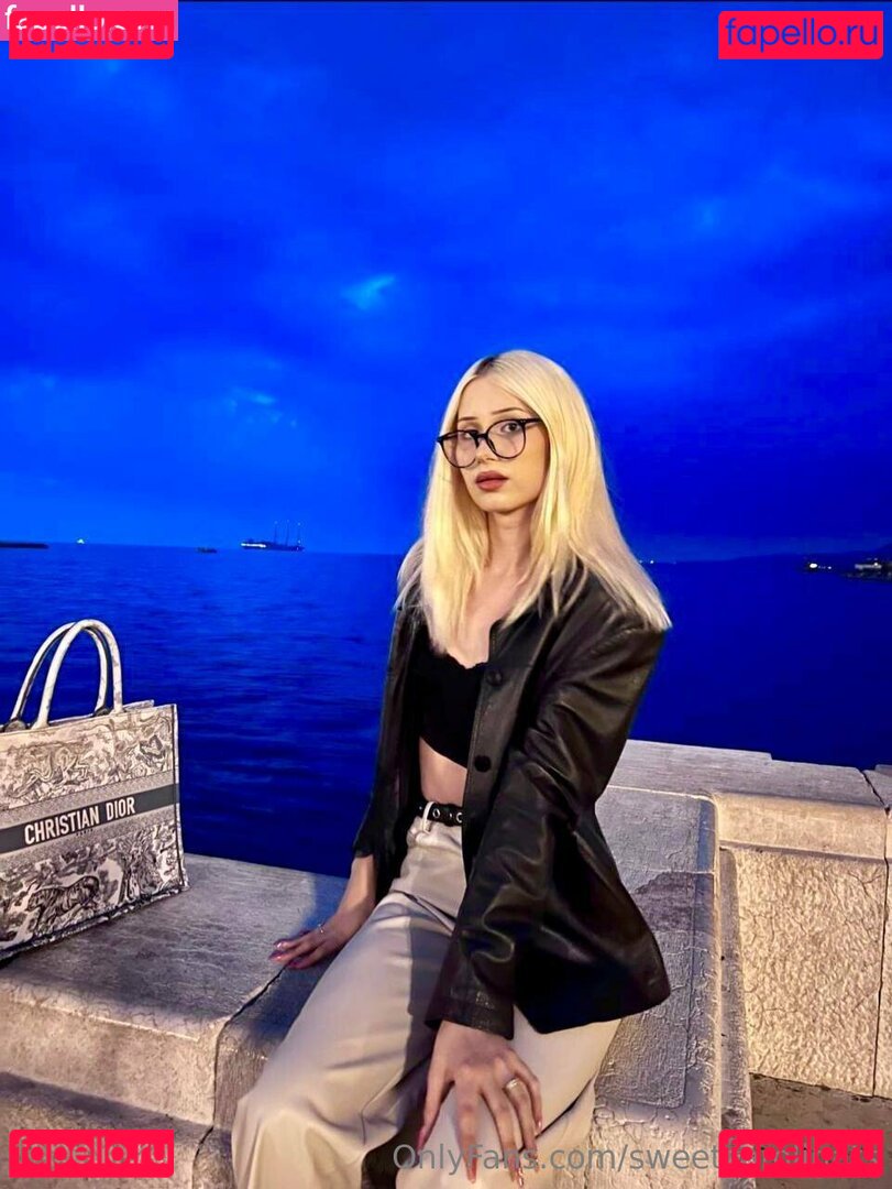 sweetcarolina_ / sweetcarolinats Onlyfans Photo Gallery 