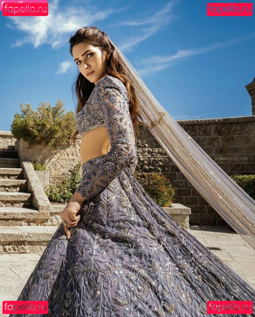 Kriti Sanon / kritisanon Onlyfans Photo Gallery 